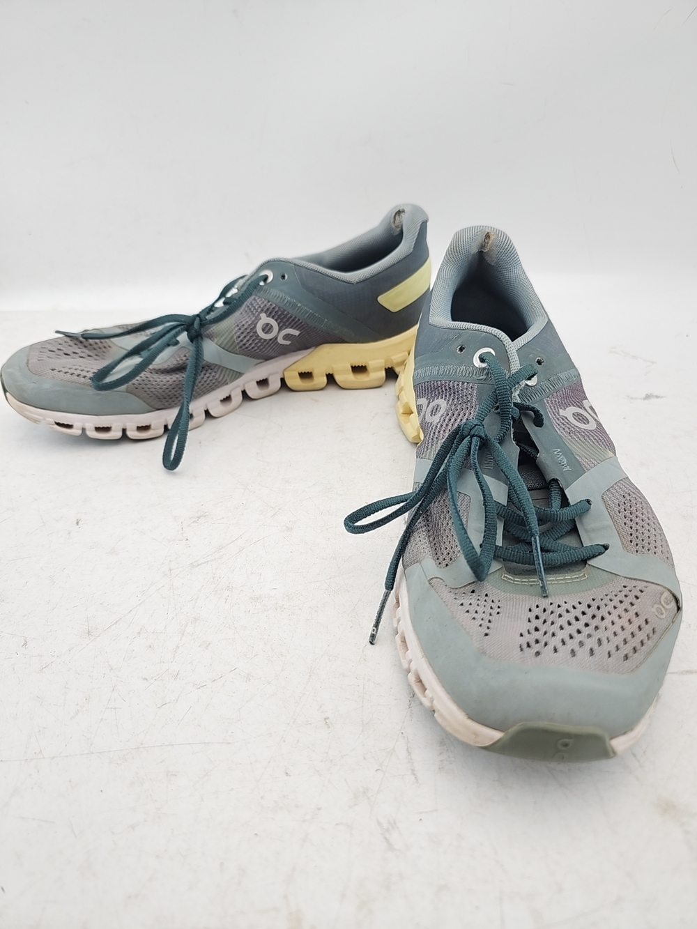 On Cloud Grey & Yellow Running Shoes